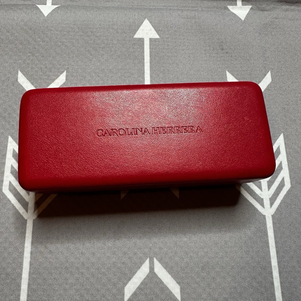 Carolina Herrera Glasses Case Red‎ Leather Hard Shell w/Black Velvet Lining